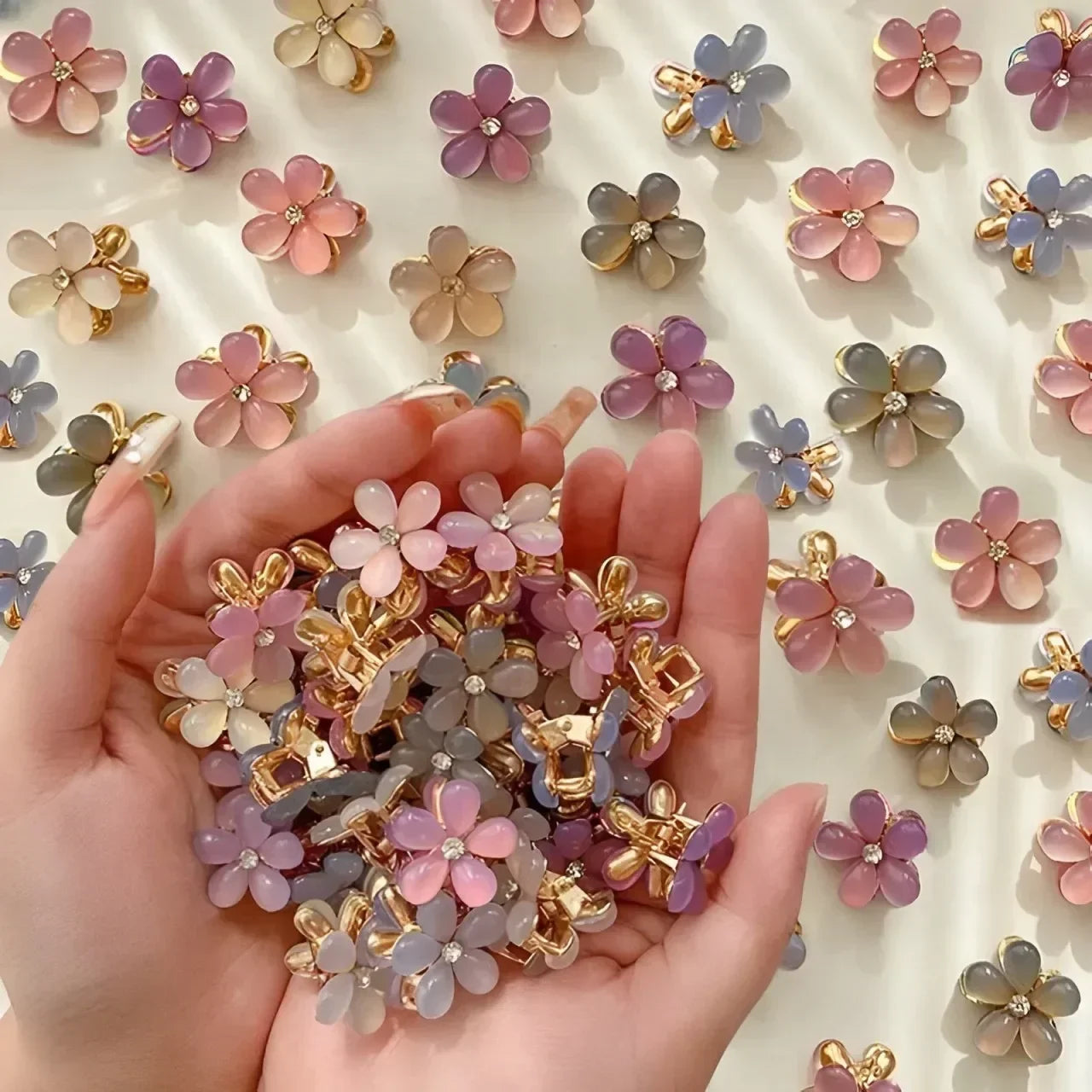 1/10pcs Cute Mini Flower Hairclip Claws